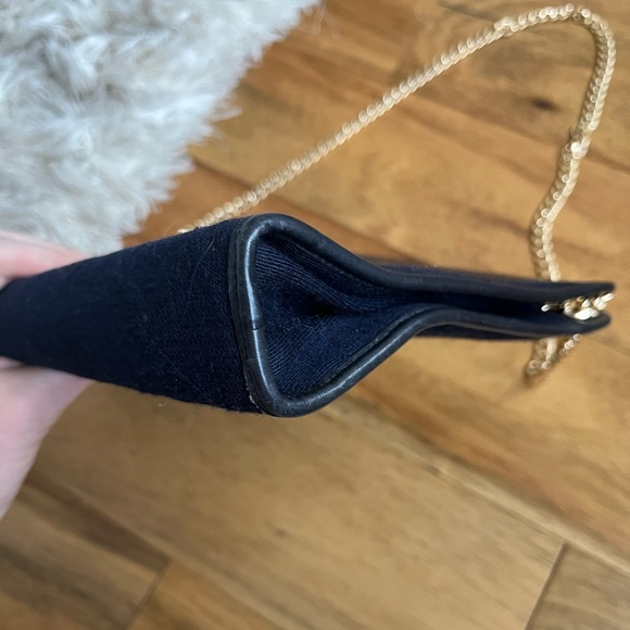 Chanel Clutch - Picture 9 of 10